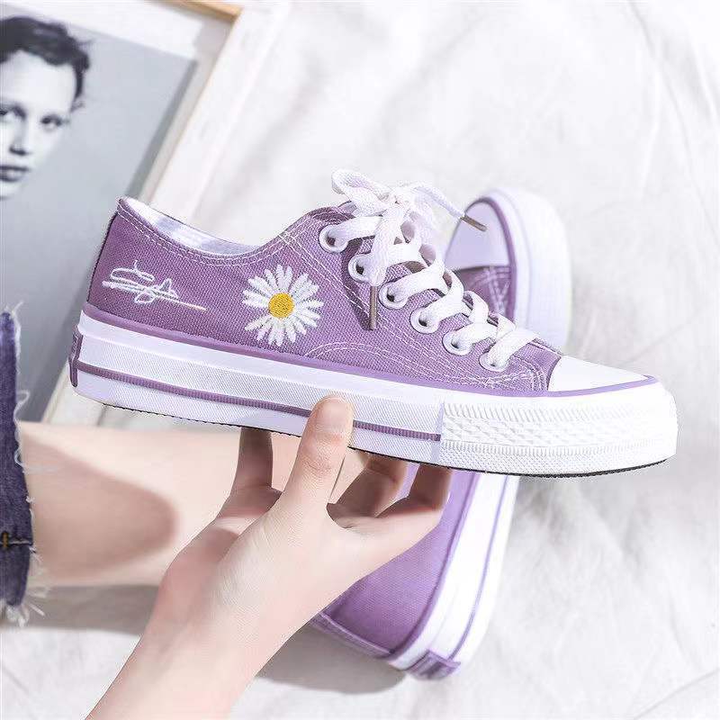 Женские кеды с вышивкой хризан – обзор и цена Embroidery Shoes