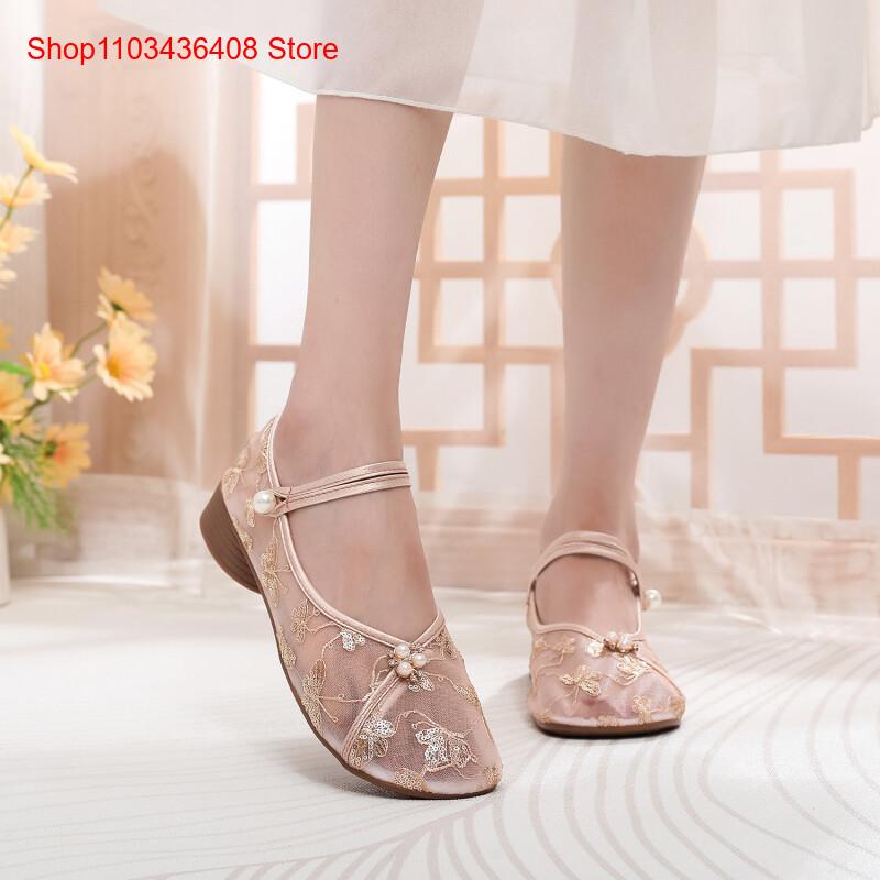 Новые сетчатые туфли на низком – обзор и цена Embroidery Shoes