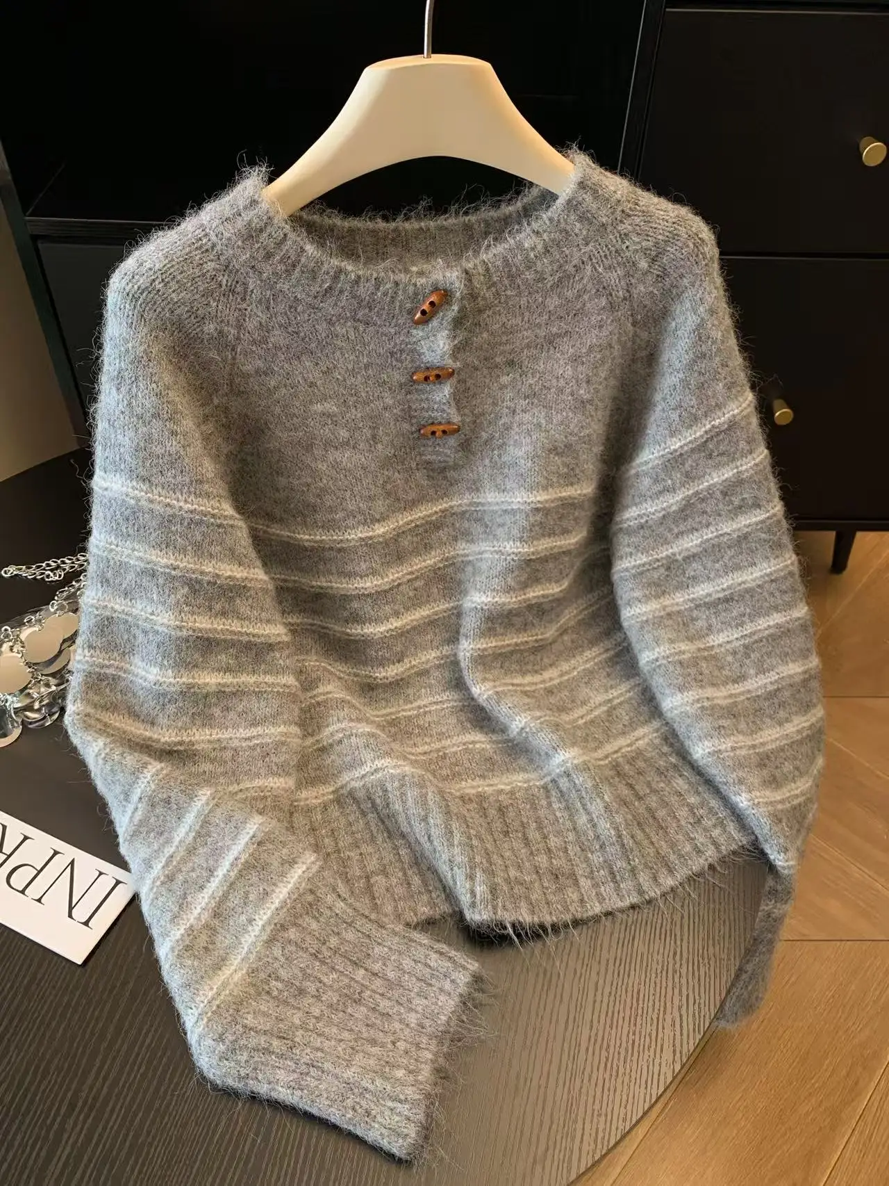 Женский полосатый свитер из ше – обзор и цена Embroidery Fashion