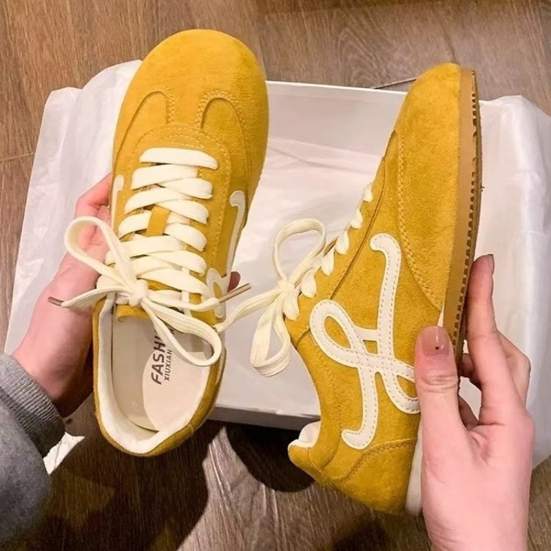 Женские винтажные замшевые кро – обзор и цена Embroidery Shoes