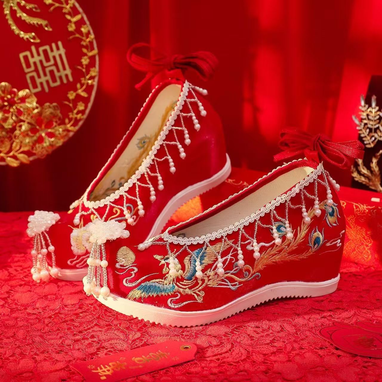 Женские новые красные свадебны – обзор и цена Embroidery Wedding