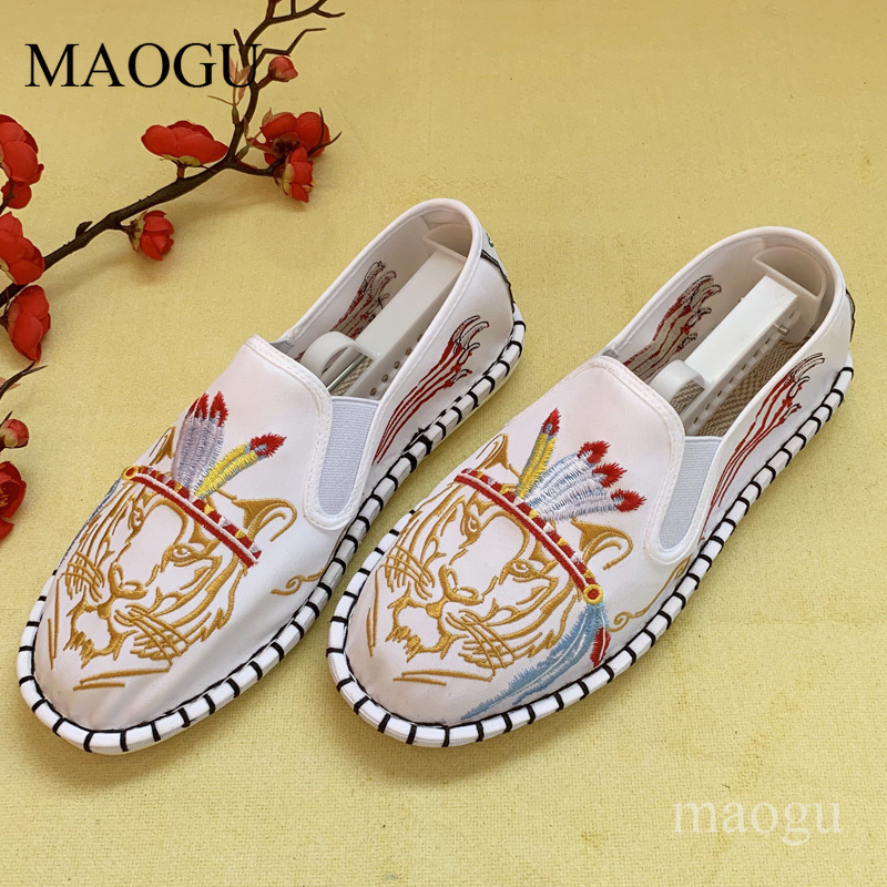 Унисекс-лоферы в китайском сти – обзор и цена Embroidery Shoes